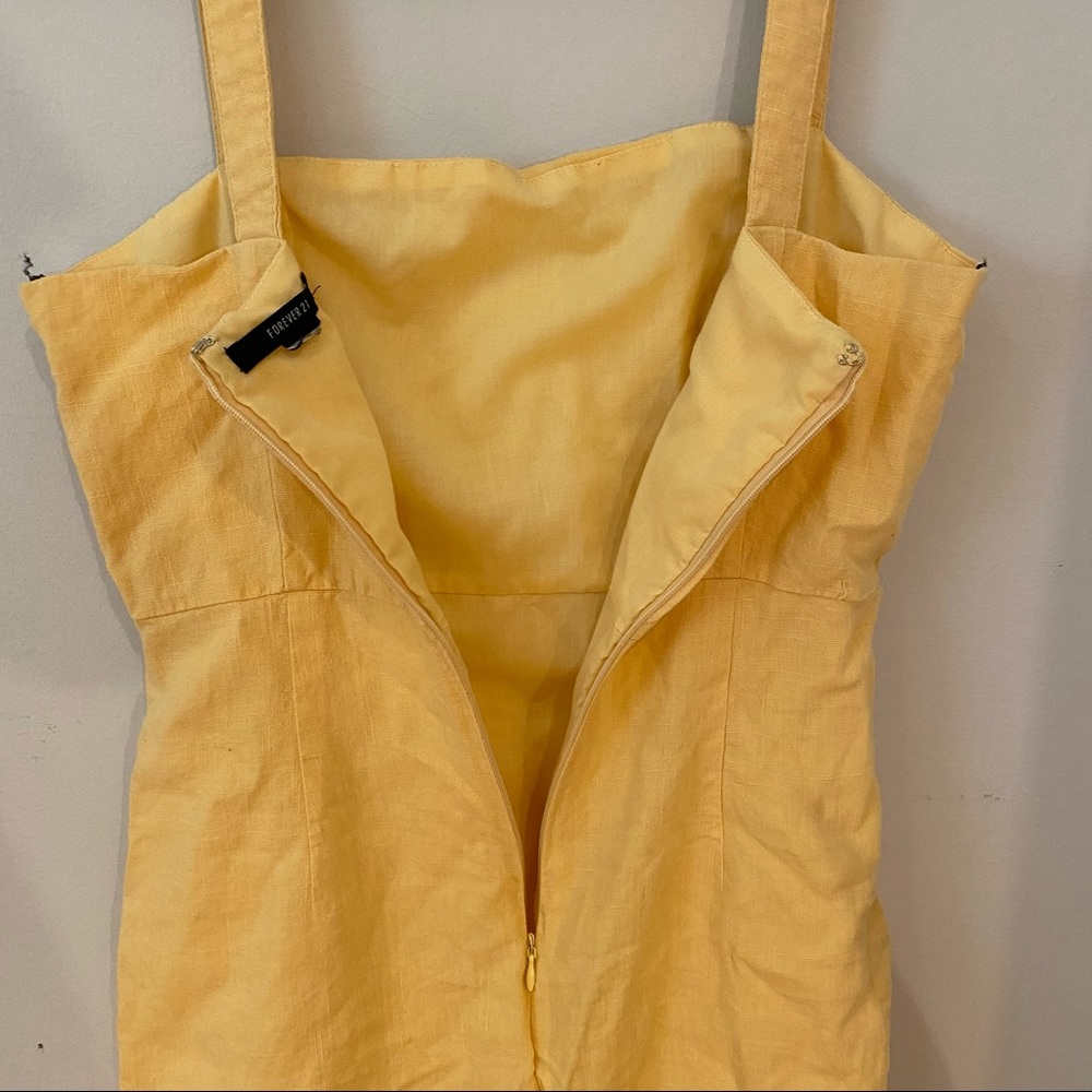 Dress - Picture 3 of 4